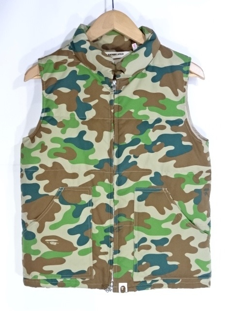 union3】A BATHING APE WMNS CAMO DOWN VEST アベイシングエイプ カモダウンベスト 迷彩 BAPE 大名店【中古】の人気古着通販 union3】A BATHING APE WMNS CAMO DOWN VEST アベイシングエイプ カモダウンベスト 迷彩 BAPE 大名店【中古】の人気古着通販