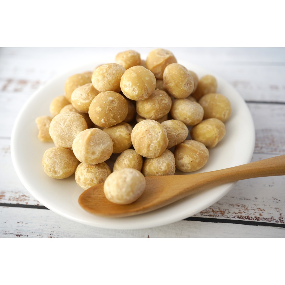 【冬季限定】ミルクチョコマカデミア(110g入り)とマカデミアナッツ(110g入り)ギフト