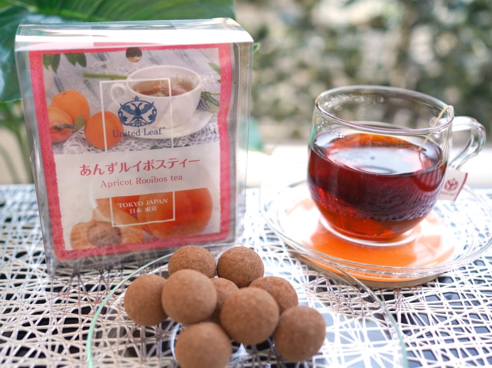 【冬季限定】ミルクチョコマカデミア（110g入り）とルイボスティーギフト