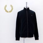 FRED PERRY �ե�åɥڥ꡼ ��� ���å� ���롼 �������åȥ���ġ�J1327�ϡ�2025FW��