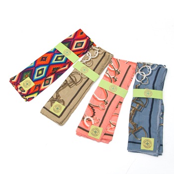 【SALE 70%OFF】erfurt エルフルト サテン プリントスカーフ［243411781/243411791/243411801/243411931］ 【FW】【返品交換不可】