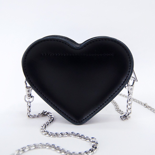 Dr.Martens ドクターマーチン ミニ ハートバッグ［AD092001］【BASIC