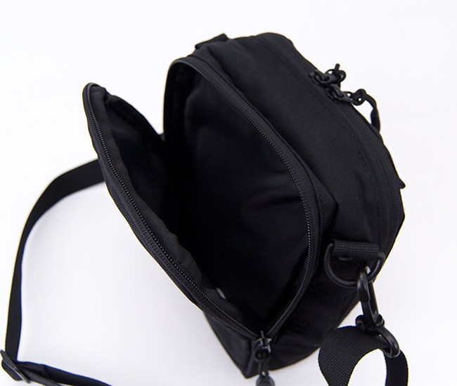 SOLDOUT】XLARGE エクストララージ スクエアショルダーバッグ