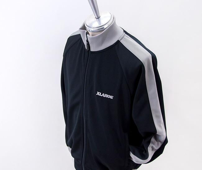 XLARGE �������ȥ�顼�� ��� OG �ȥ�å����㥱�åȡ�101253021005�ϡ�2025FW��