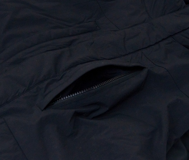 ��SALE 20%OFF��UNIVERSAL OVERALL ��˥С����륪���С������� ��˥��å��� �ѥǥ��󥰥٥��ȡ�U2333441�ϡ�2023FW�ۡ����ʸ��Բġ�