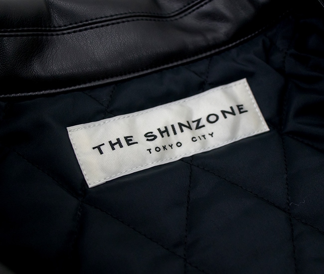 THE SHINZONE フード付きジャケット ブラック Shinzone | SNZ NYLON JACKET - ハリーズストア バイ ブラウニーズ