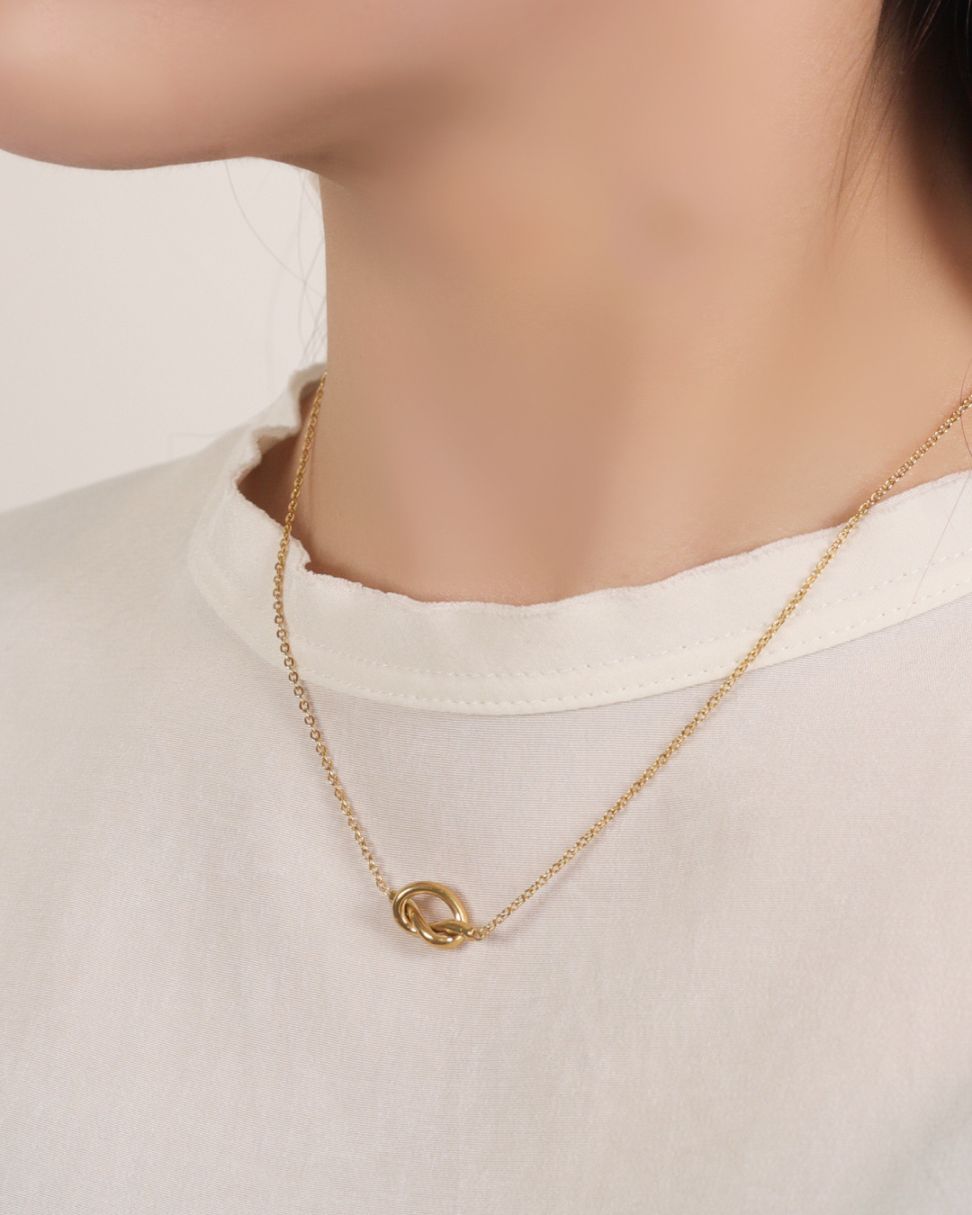 Knot Line Necklace NC