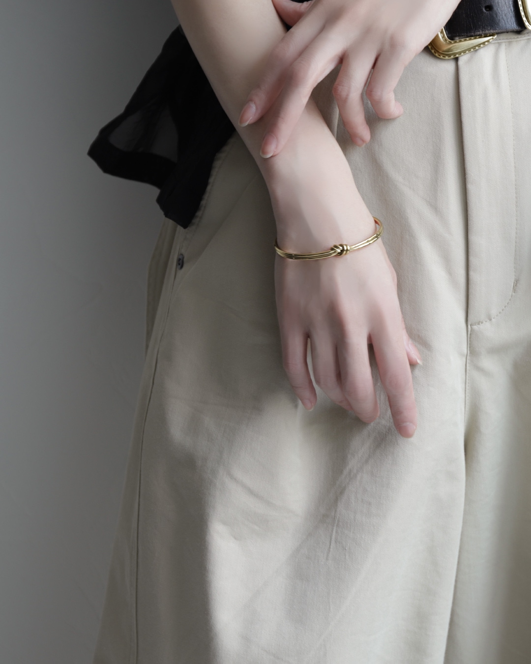 Knot Line BG