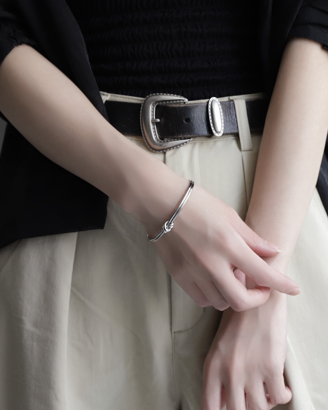 Knot Line BG