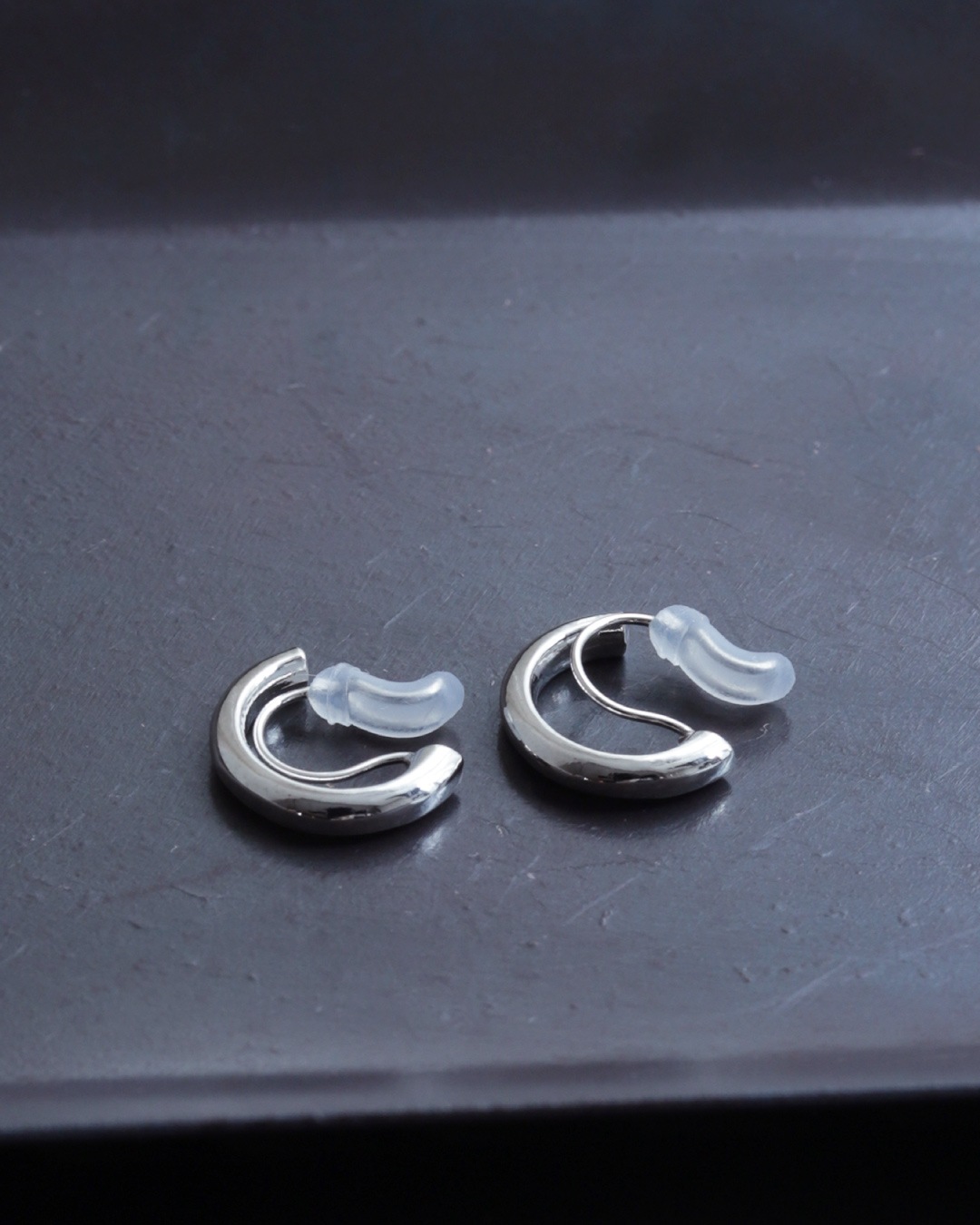 Minimal Hoop Non-Hole ER