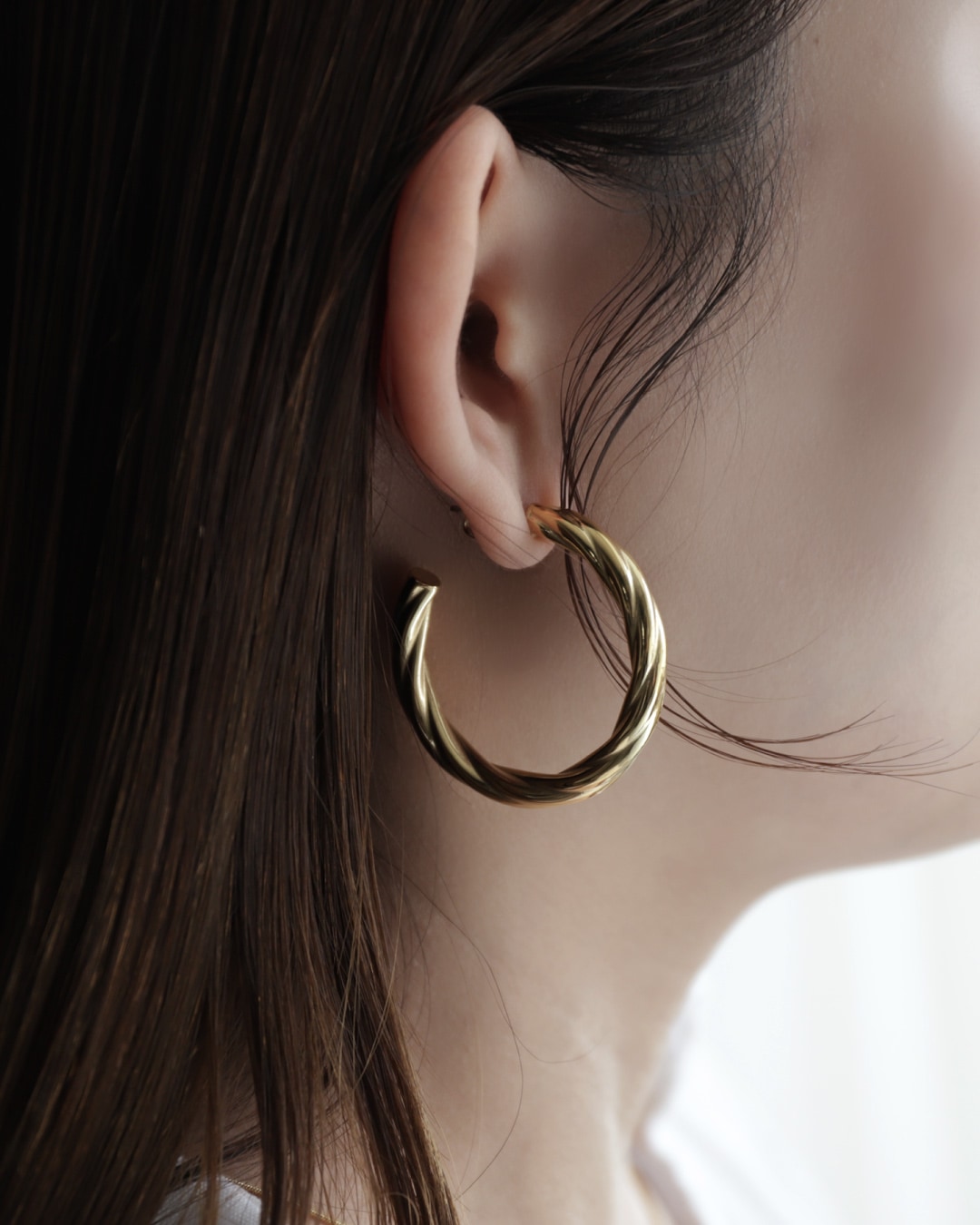 Bold Twist Hoop PC