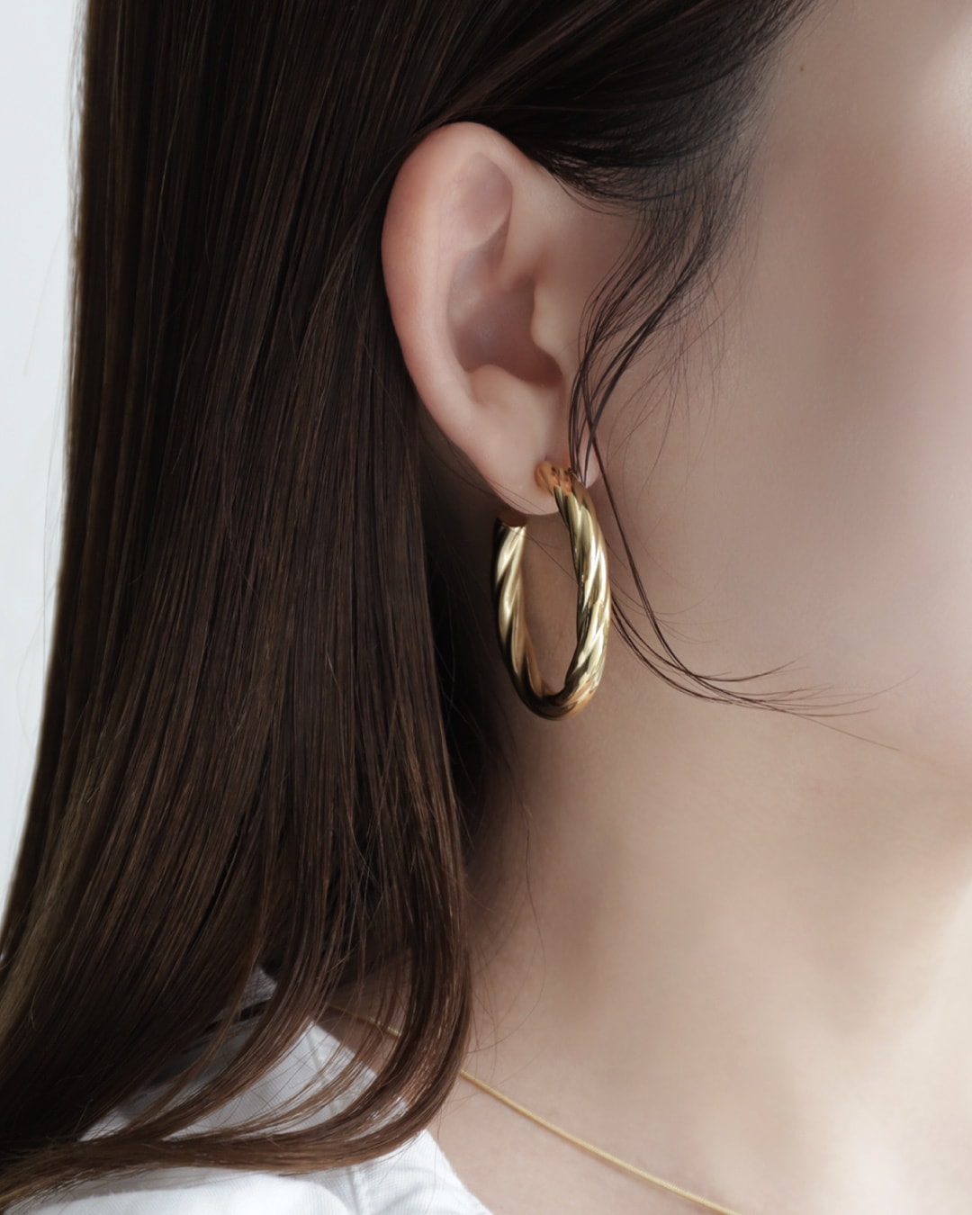 Bold Twist Hoop PC