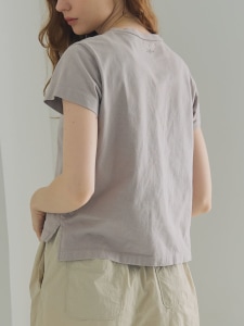 UNMINOU アンミヌ   バックティアードTシャツ(WHITE×WHITE) UNMINOU（アンミヌ） - 大人フェミニンスタイルを提案するレディース