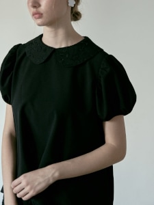 Pii プロフ必読☆新品 unminouアンミヌエンブロイダリーブラウス