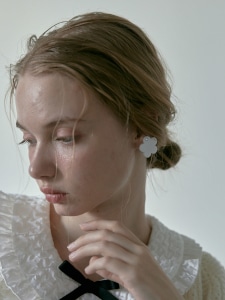 �ե����ȡ���ԥ���(WHITE)