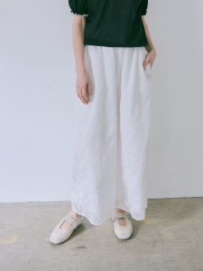 断捨離♡処分SALE中♡アンミヌ　キルティングスカラッププルオーバー　白 UNMINOU（アンミヌ） - 大人フェミニンスタイルを提案するレディース