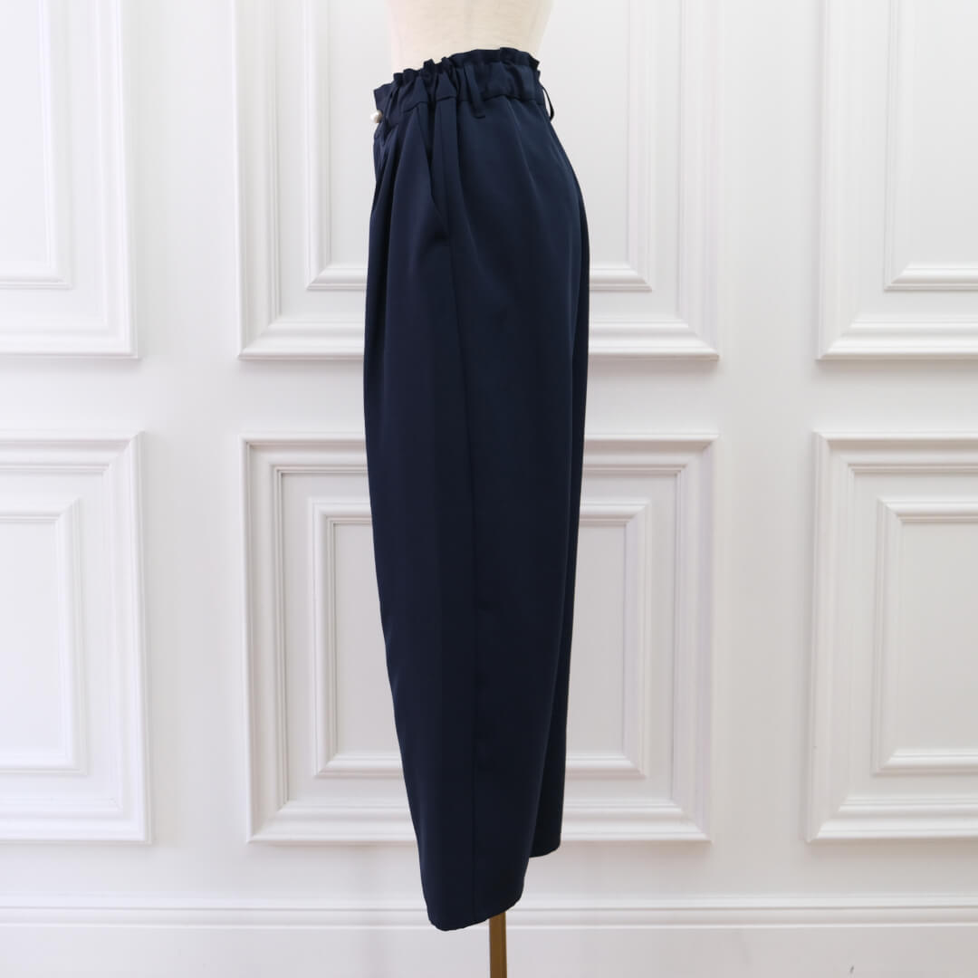 Smooth Tuck Pearl Pants(NAVY)