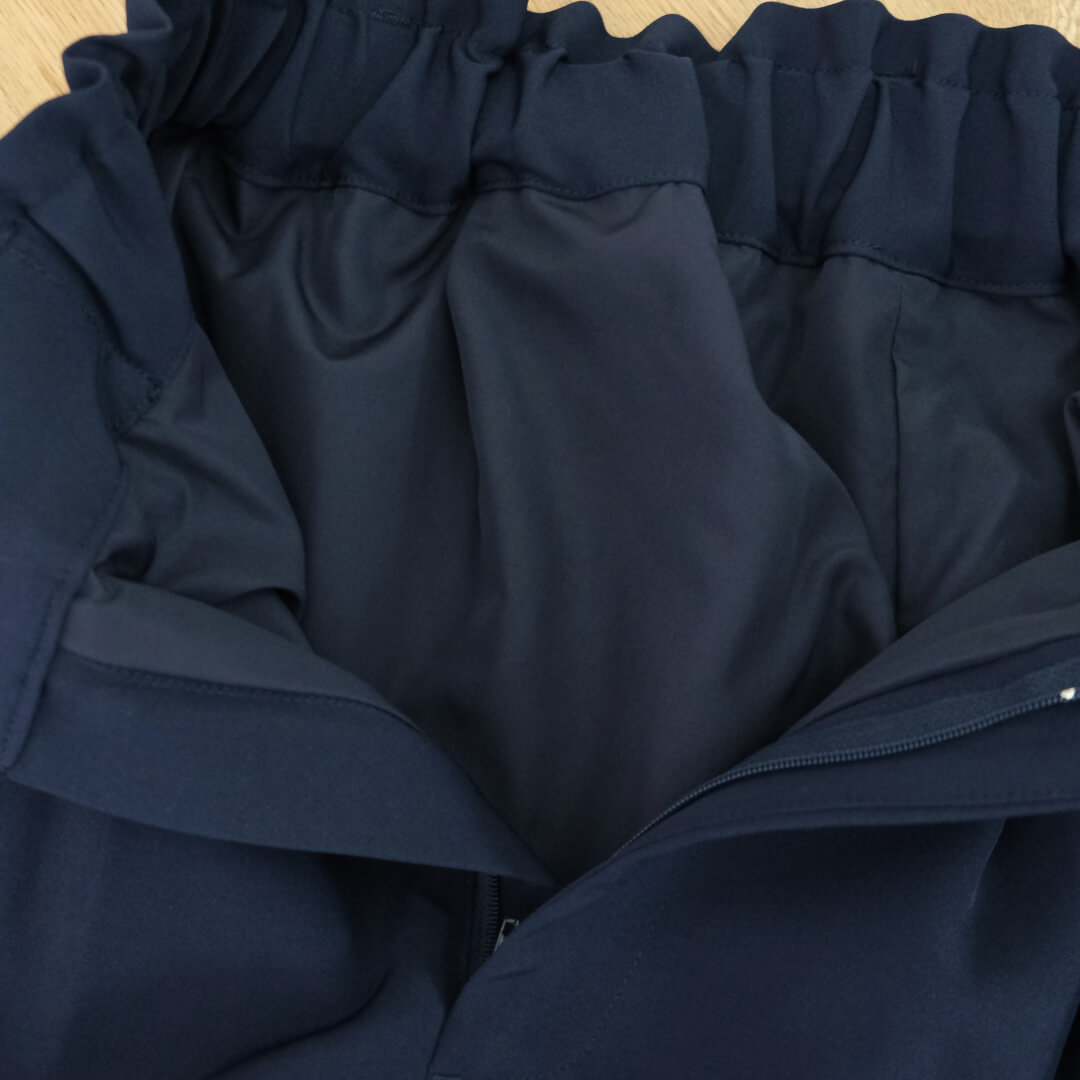Smooth Tuck Pearl Pants(NAVY)