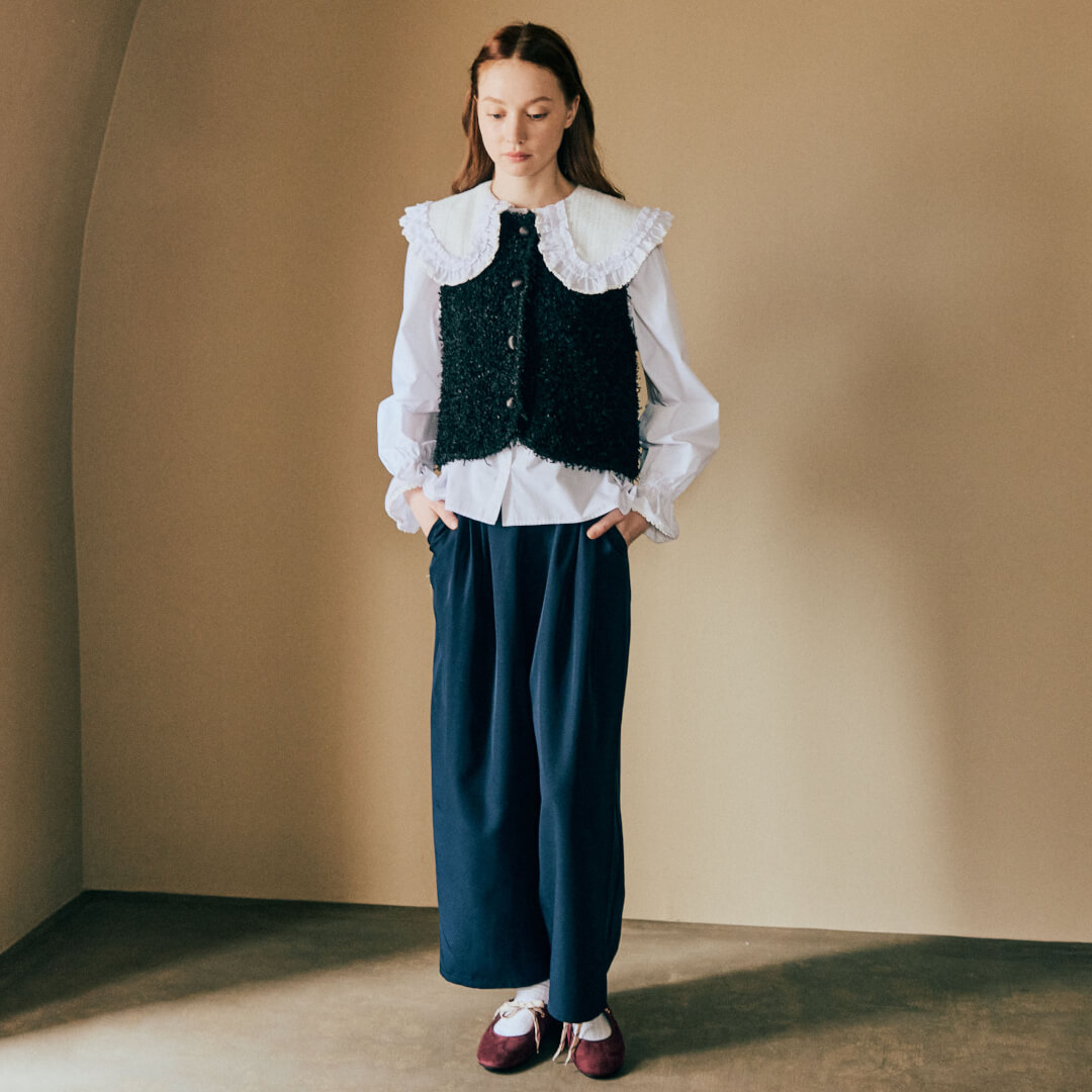 Smooth Tuck Pearl Pants(NAVY)