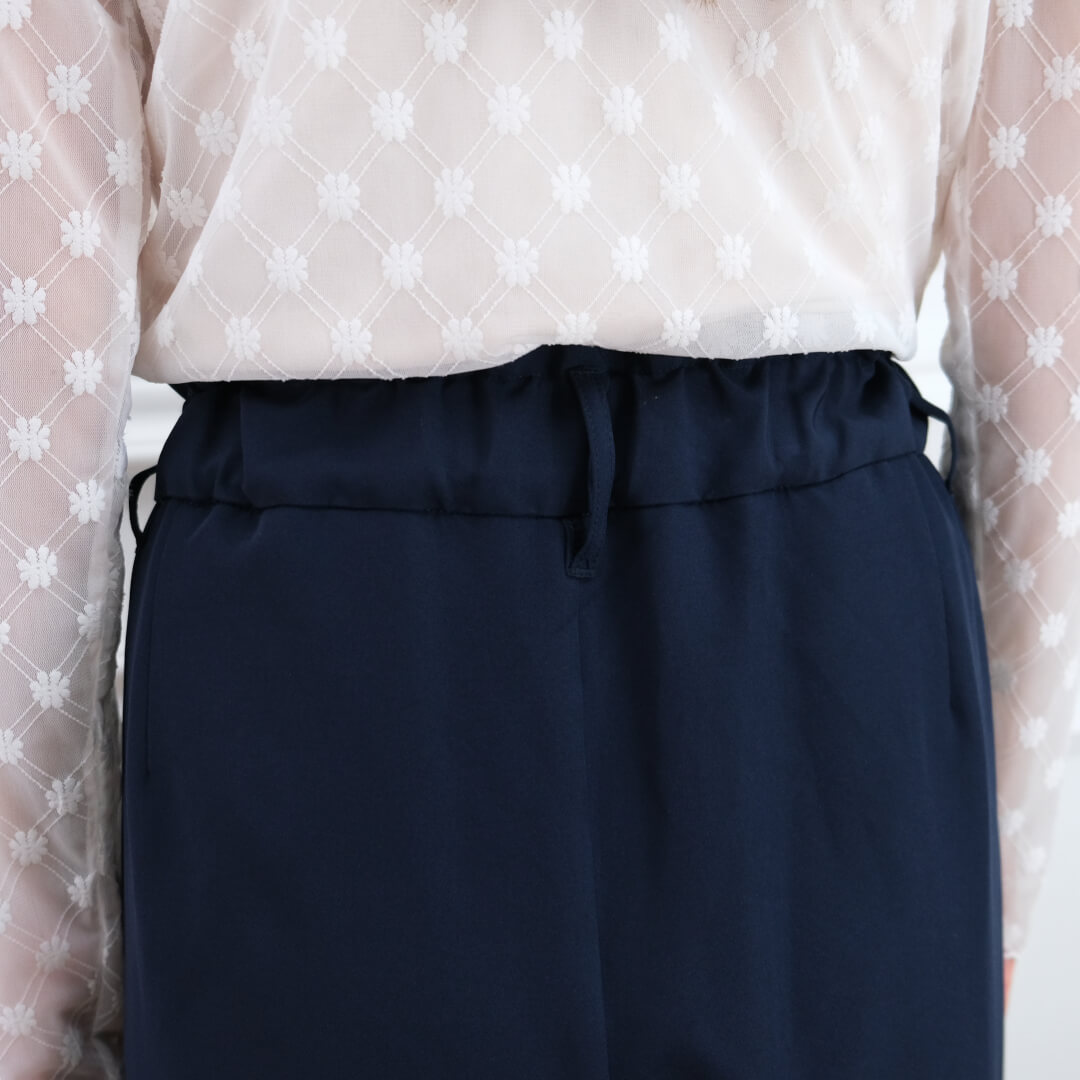 Smooth Tuck Pearl Pants(NAVY)