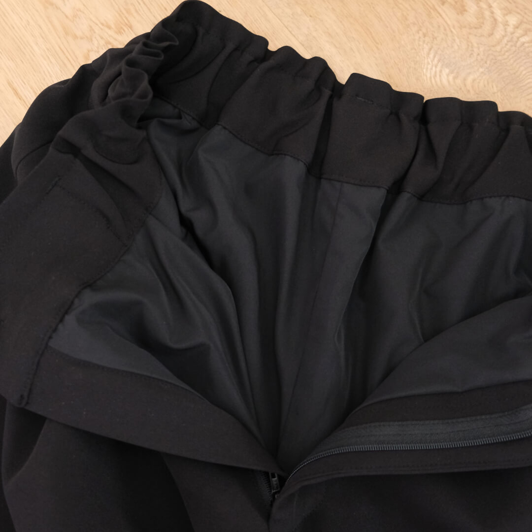 Smooth Tuck Pearl Pants(BLACK)