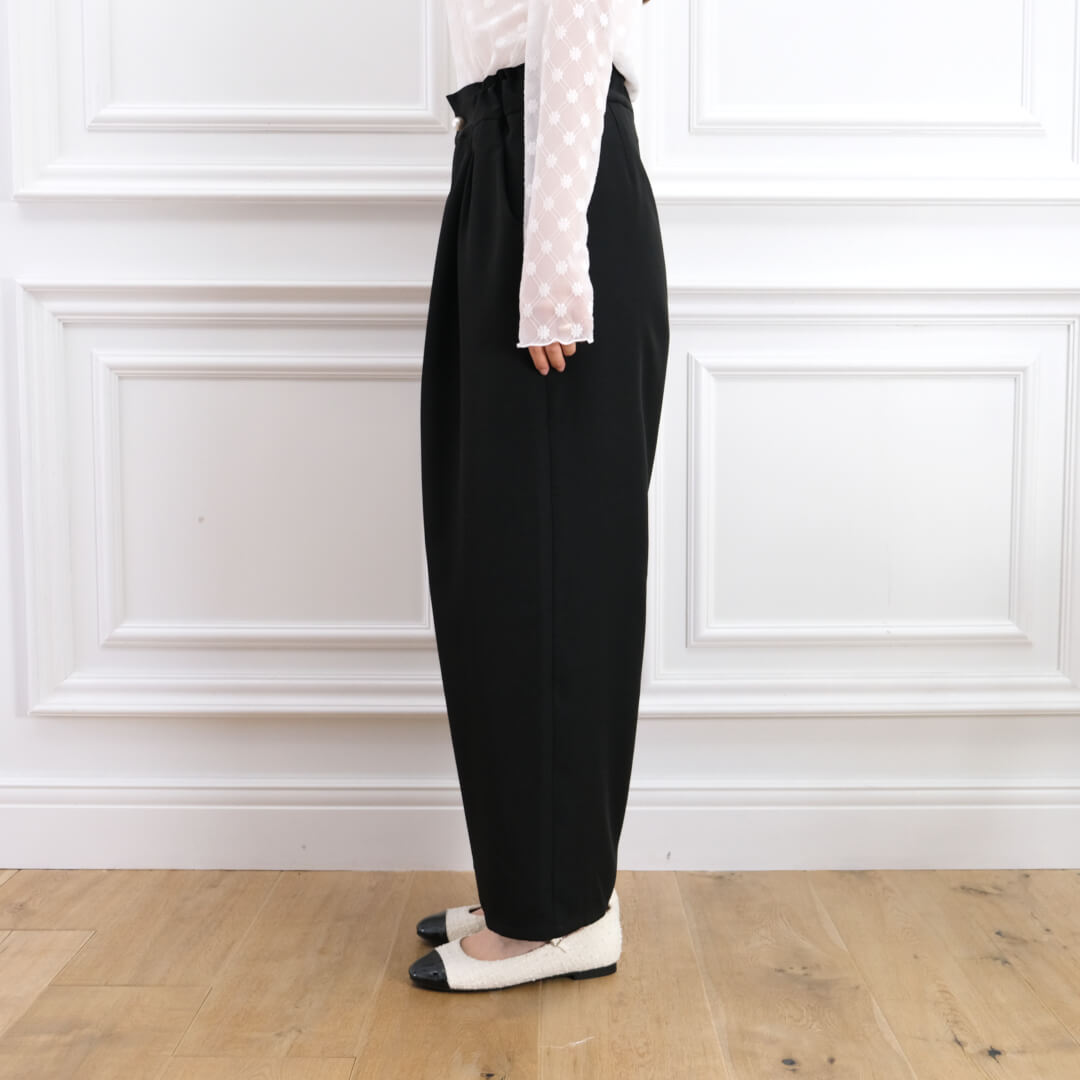 Smooth Tuck Pearl Pants(BLACK)