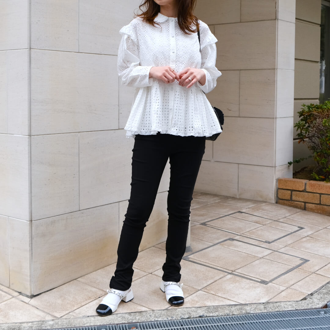エンブロイダリーレースブラウス(WHITE) | TOPS | UN MINOU