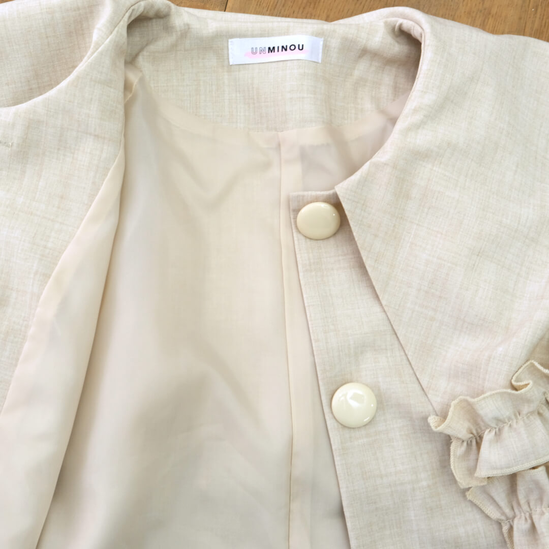 Frill Cape Blouson(BEIGE)