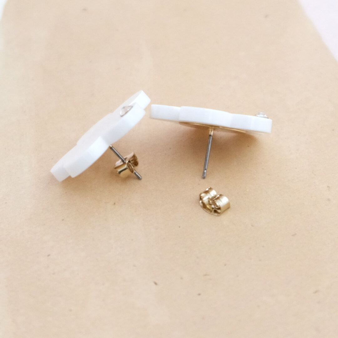 �ե����ȡ���ԥ���(WHITE)