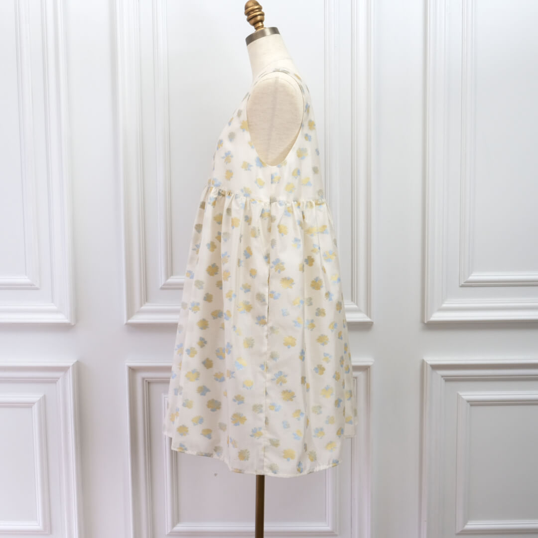 Sheer Flower Jumper Dress(CREAM)