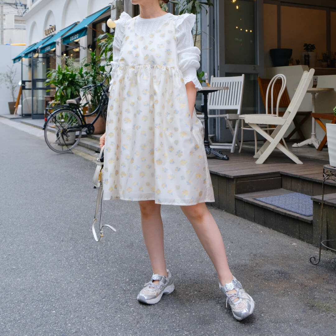 Sheer Flower Jumper Dress(CREAM)