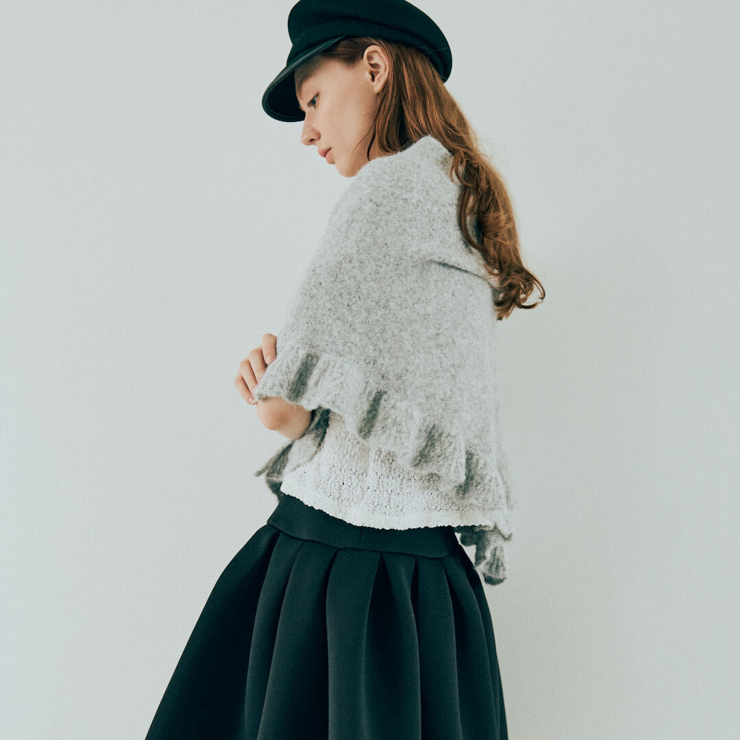 Frill Triangle Muffler(GRAY)