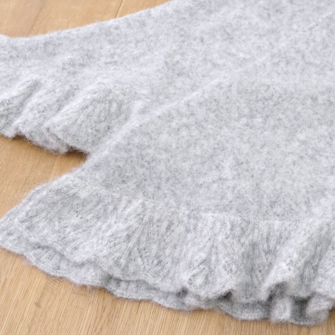 Frill Triangle Muffler(GRAY)
