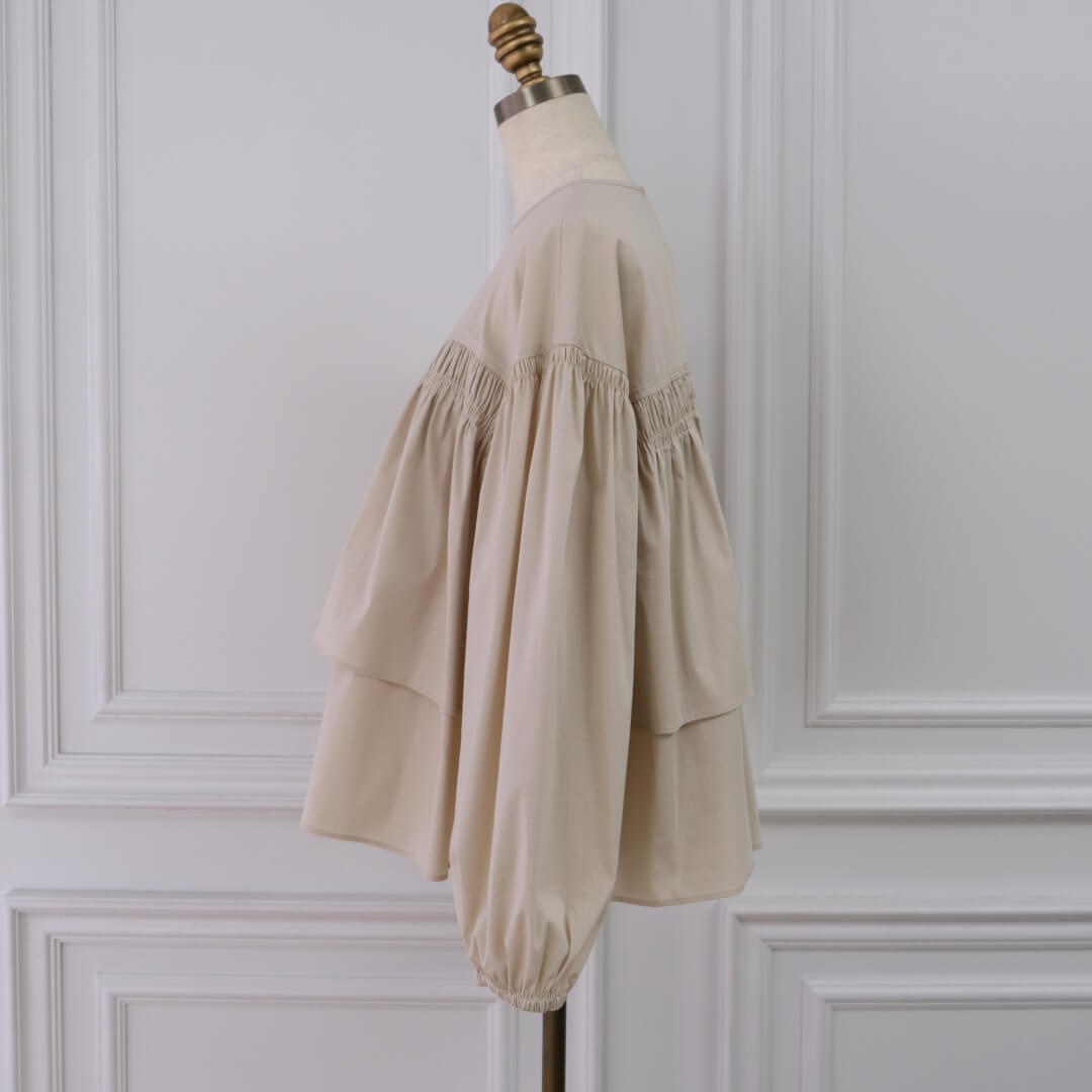 �ƥ������ɥ֥饦��(BEIGE)