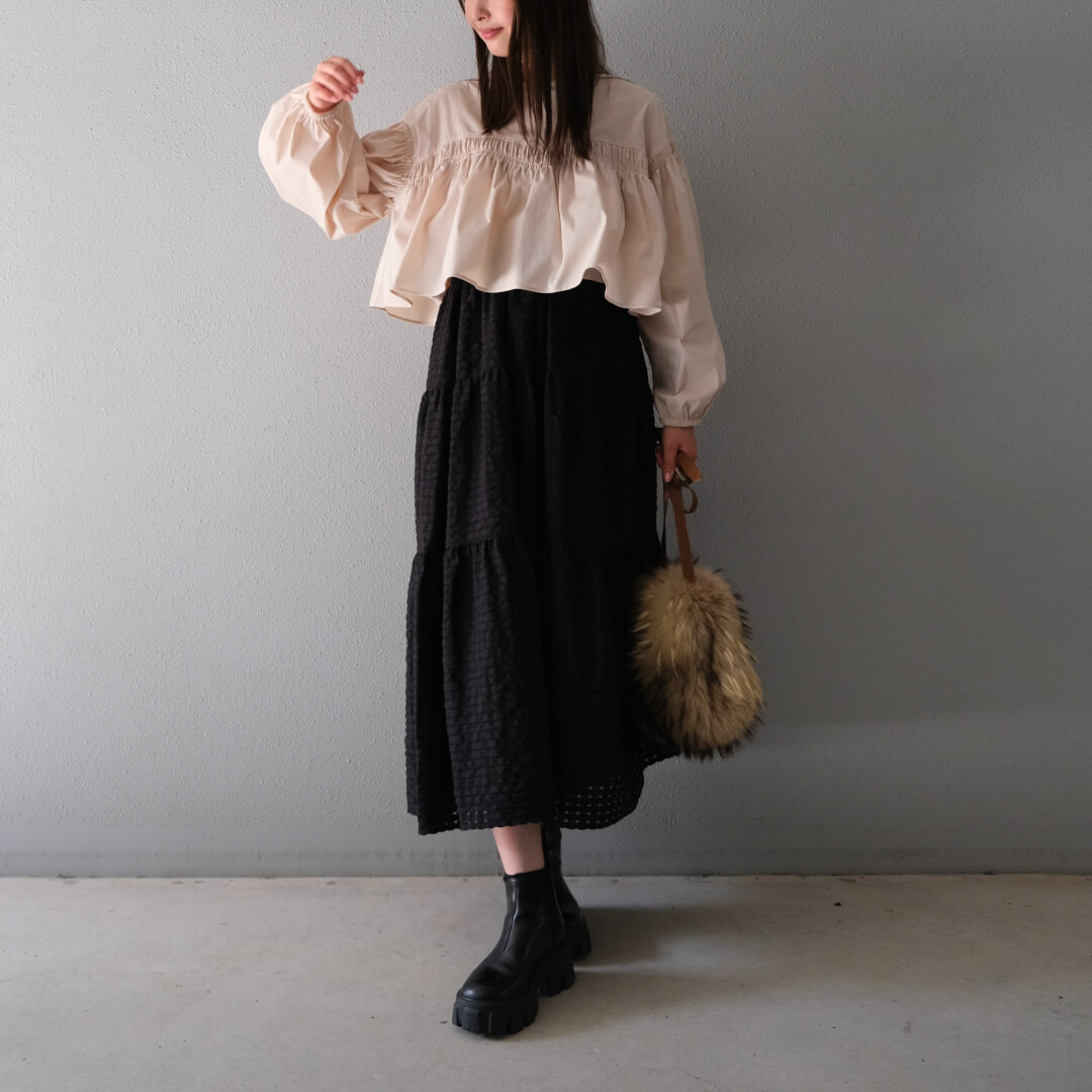 �ƥ������ɥ֥饦��(BEIGE)