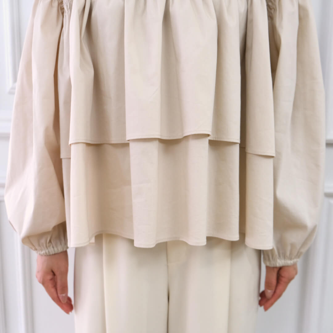 �ƥ������ɥ֥饦��(BEIGE)