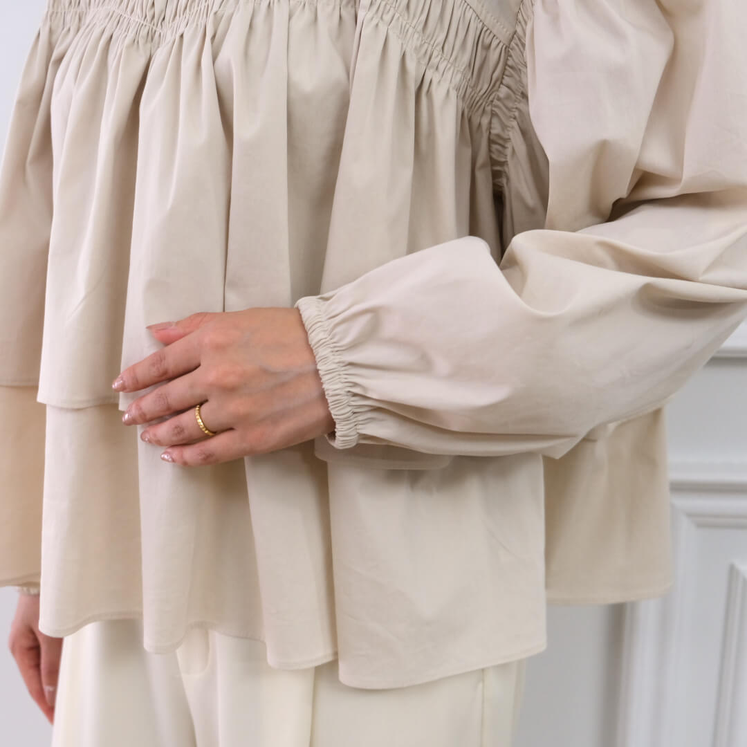 �ƥ������ɥ֥饦��(BEIGE)