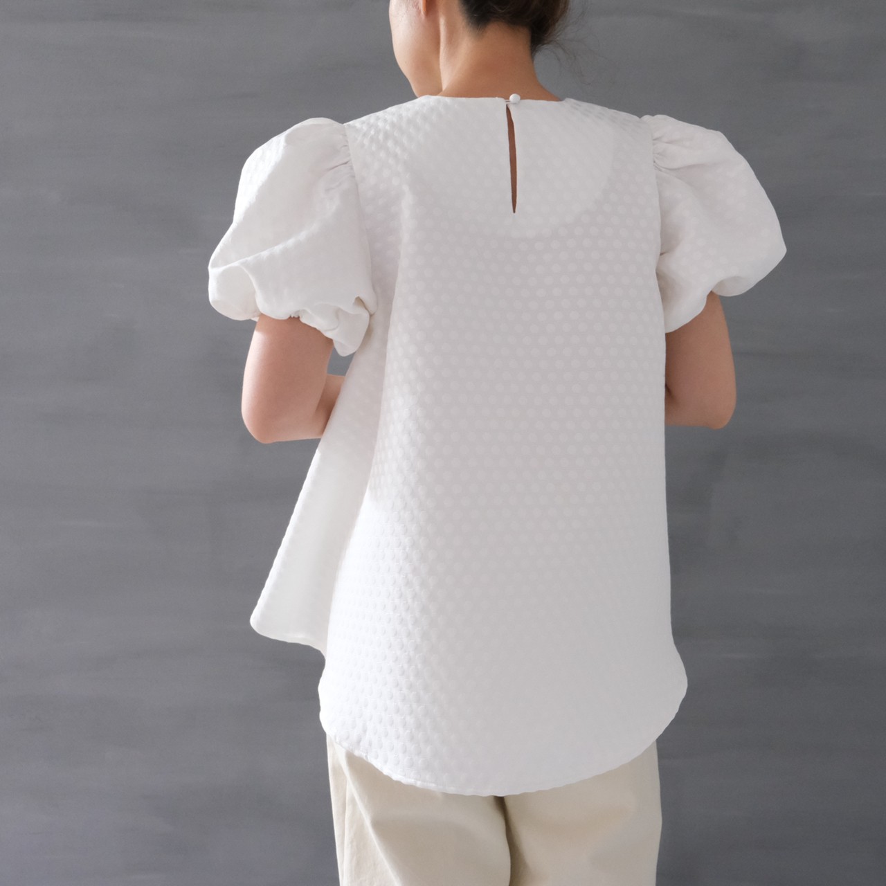 ふくれドットフレアブラウス(WHITE) | すべての商品 | UN MINOU