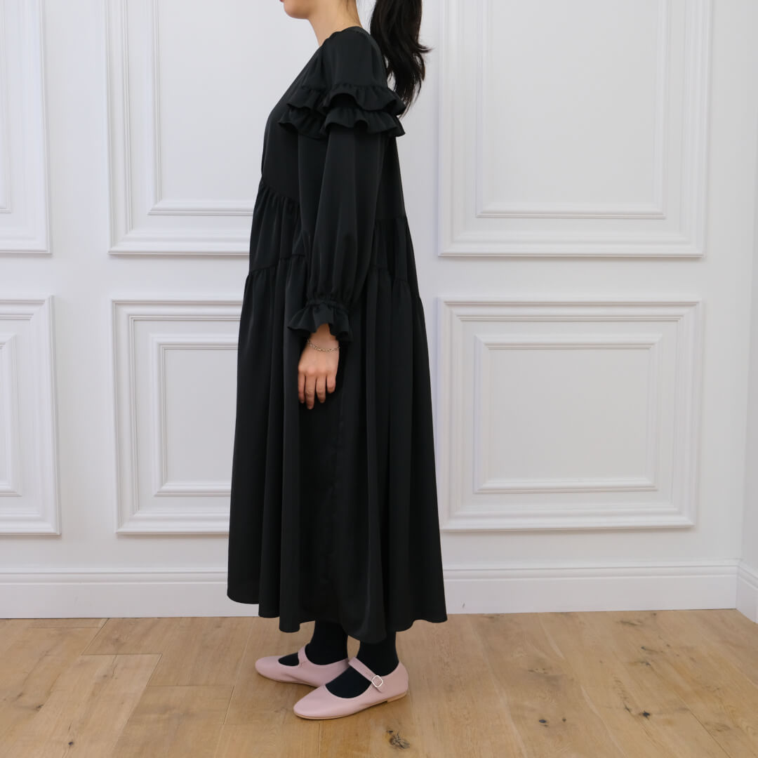 ダブルフリルワンピース(BLACK) | すべての商品 | UN MINOU