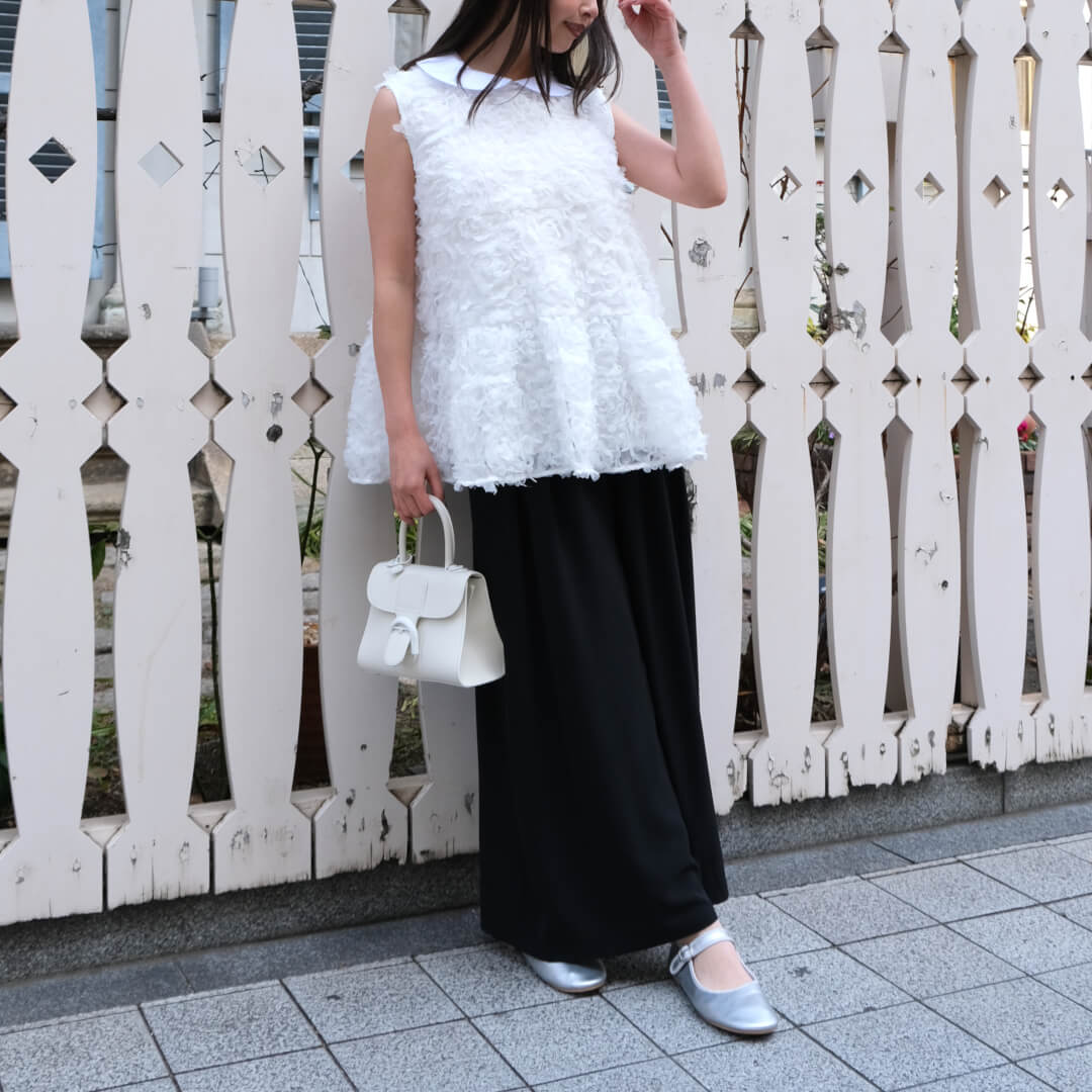 アップリケフラワーモチーフブラウス (WHITE) | すべての商品 | UN MINOU