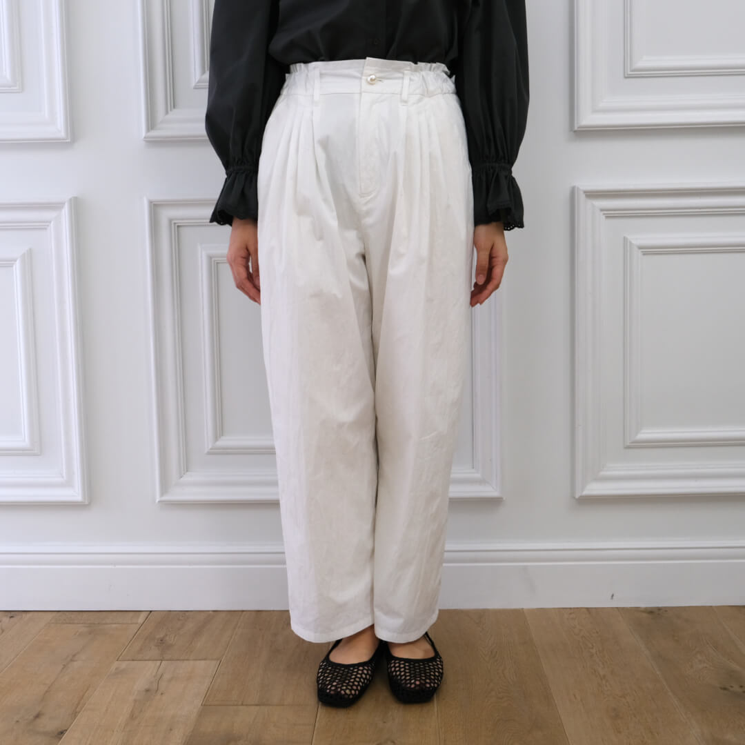 タックパールパンツ(WHITE) | すべての商品 | UN MINOU