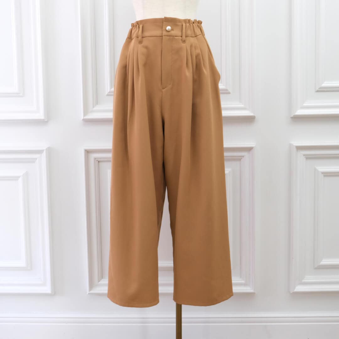 Smooth Tuck Pearl Pants(CAMEL)