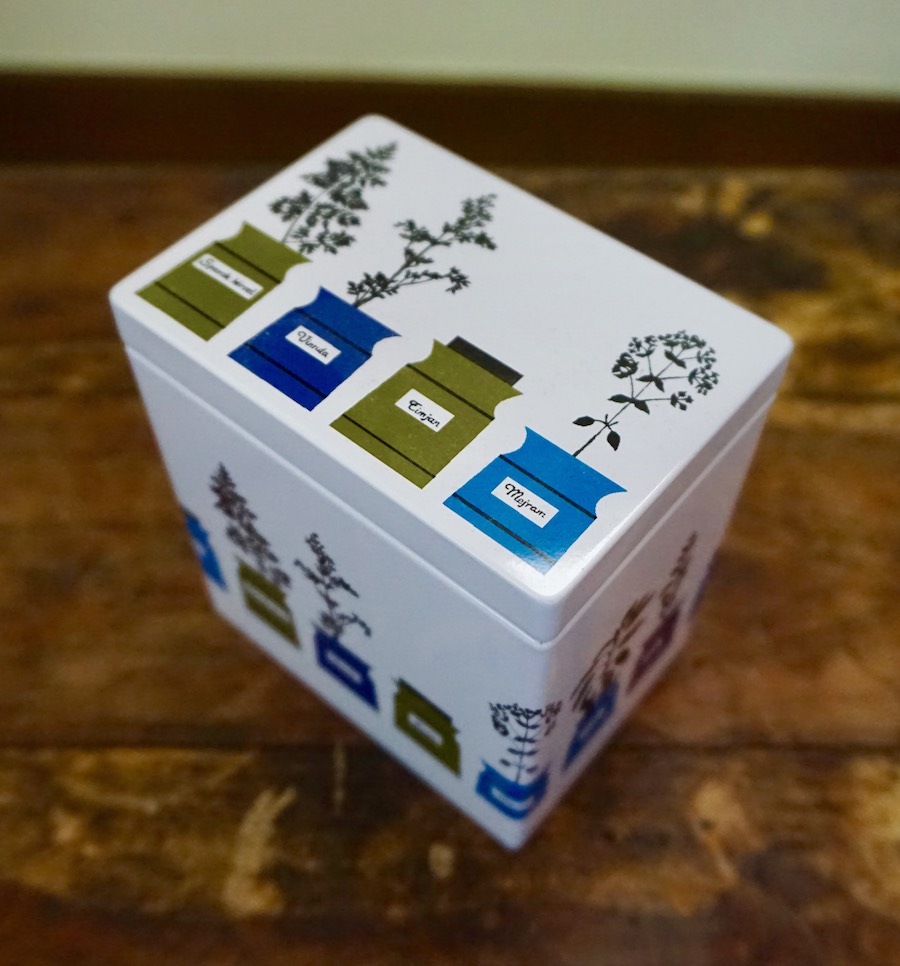 Almedahls //紅茶・コーヒー缶S（Persons kryddskap）