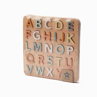 kids concept //木製おもちゃのパズル(アルファベット)