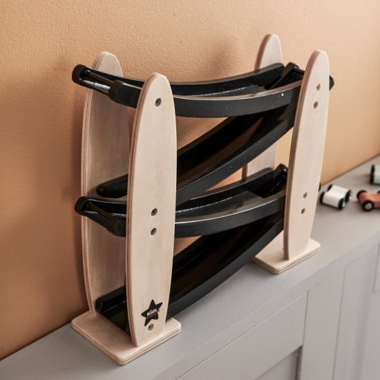 kids concept //木製おもちゃのコロコロカートレース