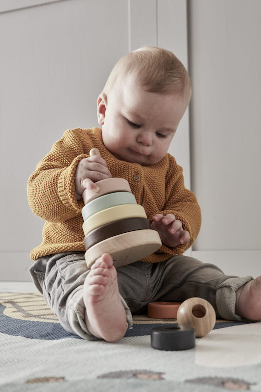 kids concept //木製おもちゃのスタッキッグトイ(Edvin)