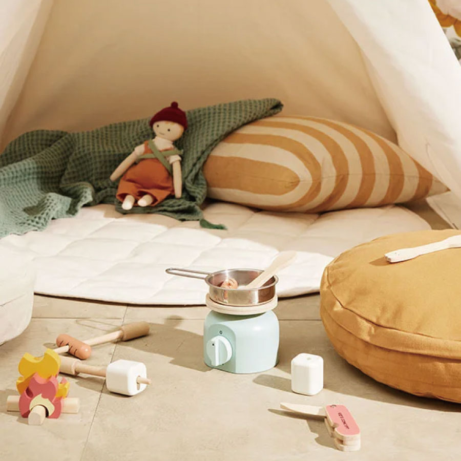 【kid's concept】キッズコンセプト Wooden camping cooker set  木製おもちゃ kidsconcept