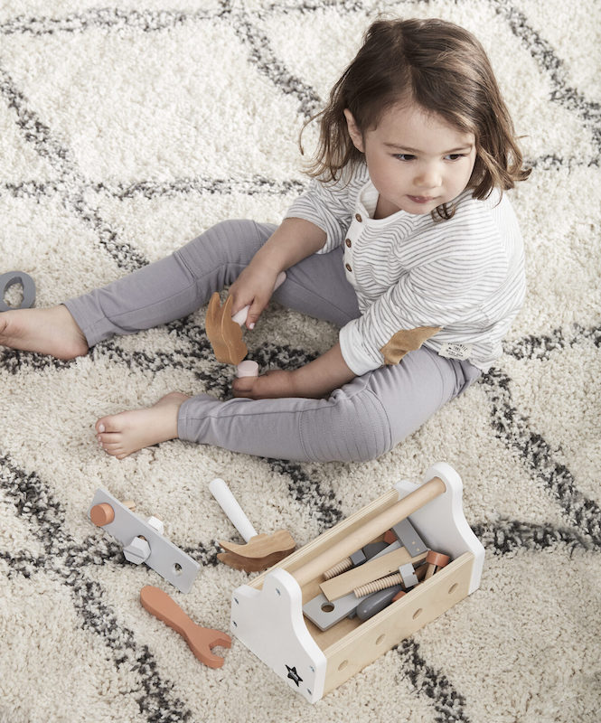 kids concept //木製おもちゃのツールボックス