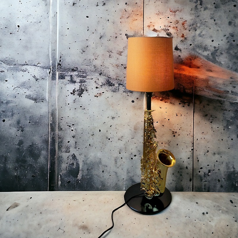 saxophone light