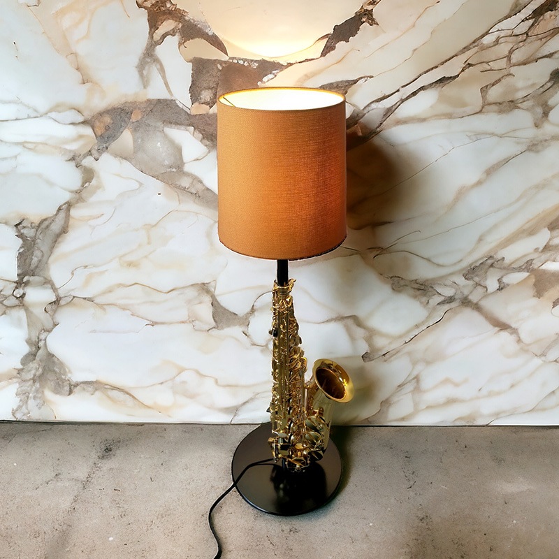 saxophone light